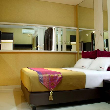 Reddoorz Plus @ Natuna Bandung Dış mekan fotoğraf